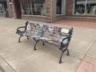 Artistic bench "Ashland Snowflakes All Year Round"