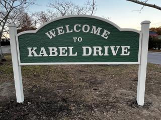 New sign at entrance to Kabel Drive.
