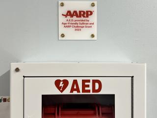 New AED device in town building.