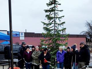 Ribbon cutting for plaza.