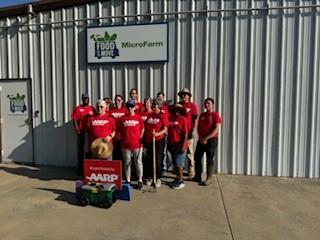 Group photo of volunteers.